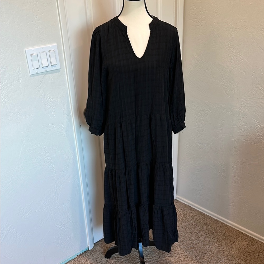 Black Tiered Sundress with V-Neck and Cuffed Sleeves